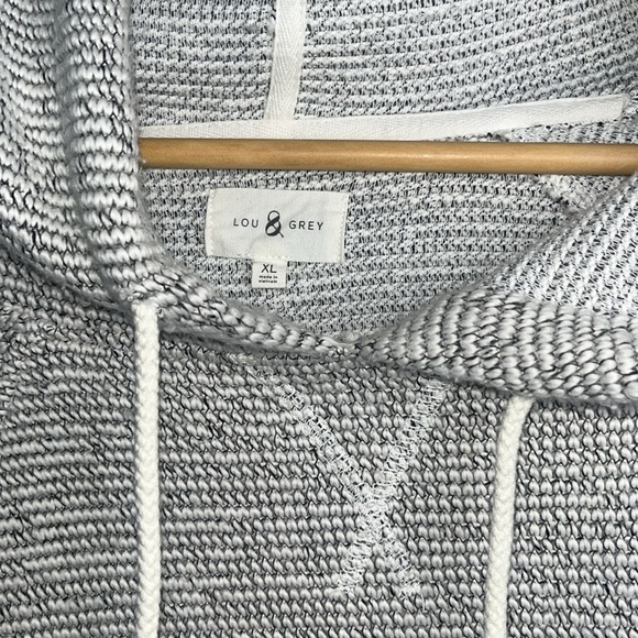 Lou & Grey Heathered Gray Women's Hoodie - Picture 2 of 4